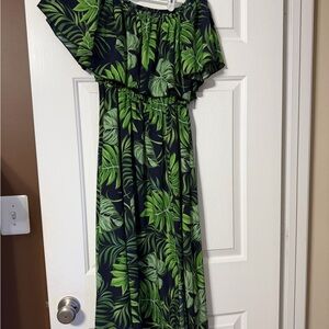 Green Leaf Print Maxi Dress